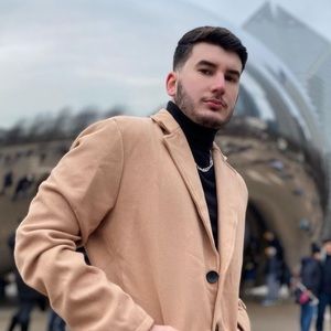 Meet your Posher, Gregory